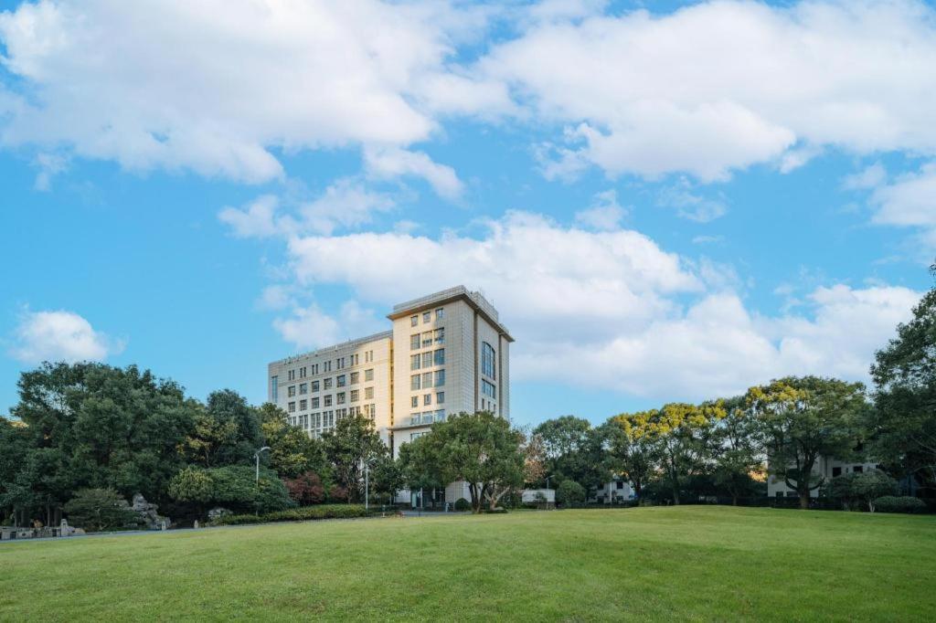 Cypress Garden Hotel Shanghai Exterior photo