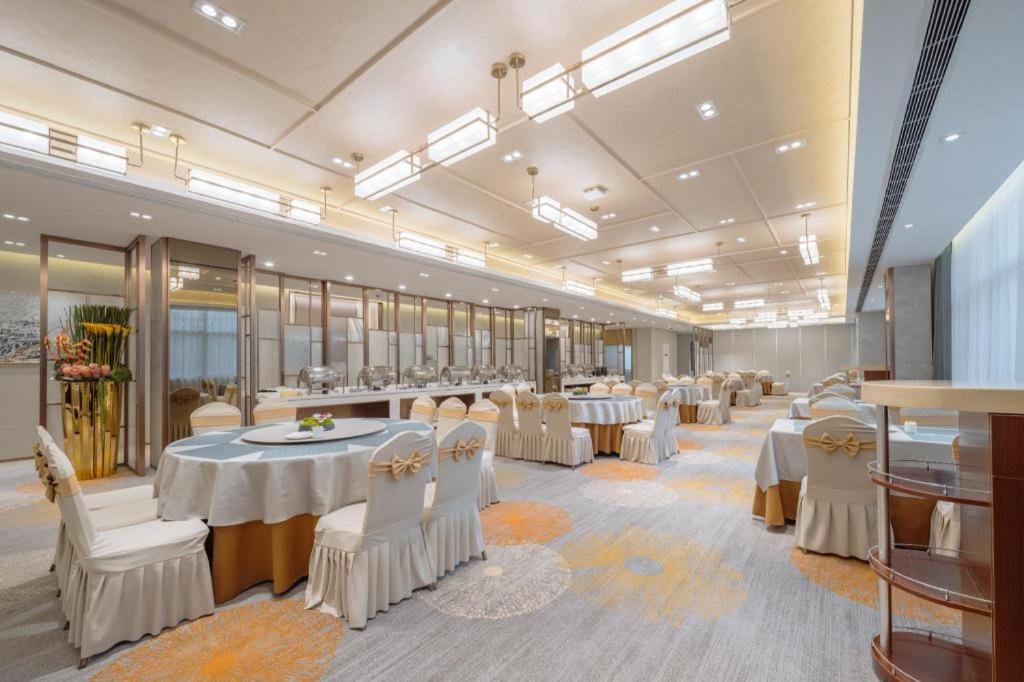 Cypress Garden Hotel Shanghai Exterior photo